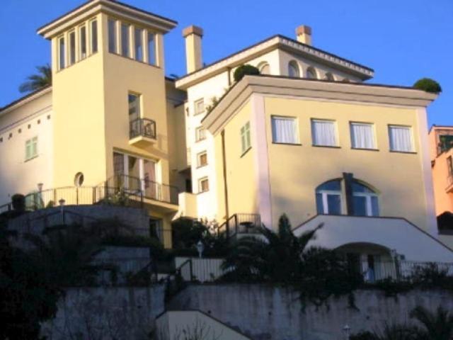 Villa Nina ลาสเปเซีย ภายนอก รูปภาพ